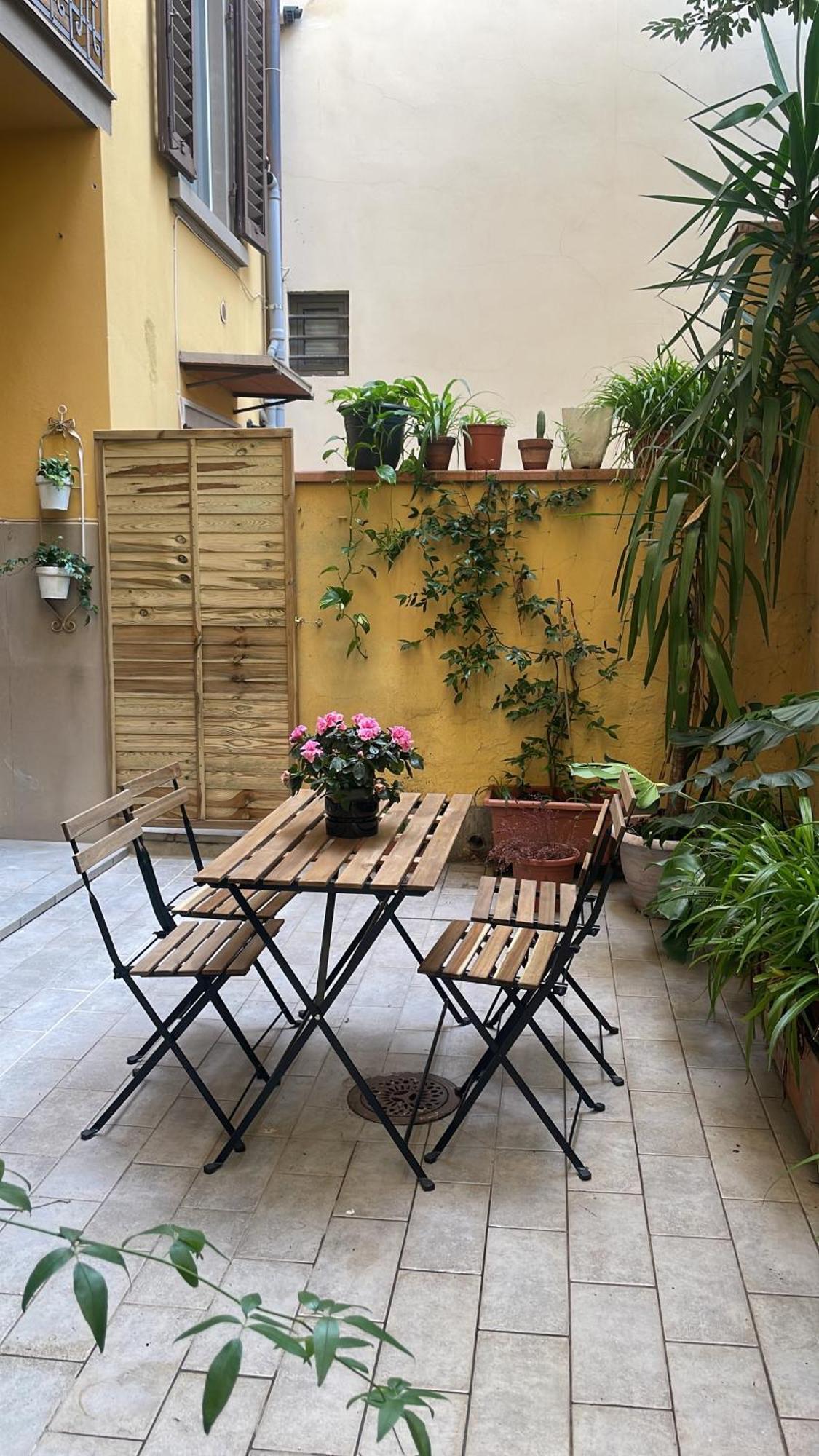 One-Bedroom Apartment With Patio Флоренція Екстер'єр фото